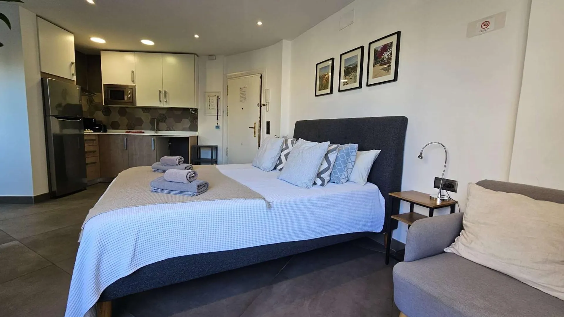 Wonderful Apartment With Pool In Nerja